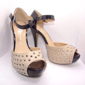 Rock & Republic Platform Heels - HOLIDAY SALE!